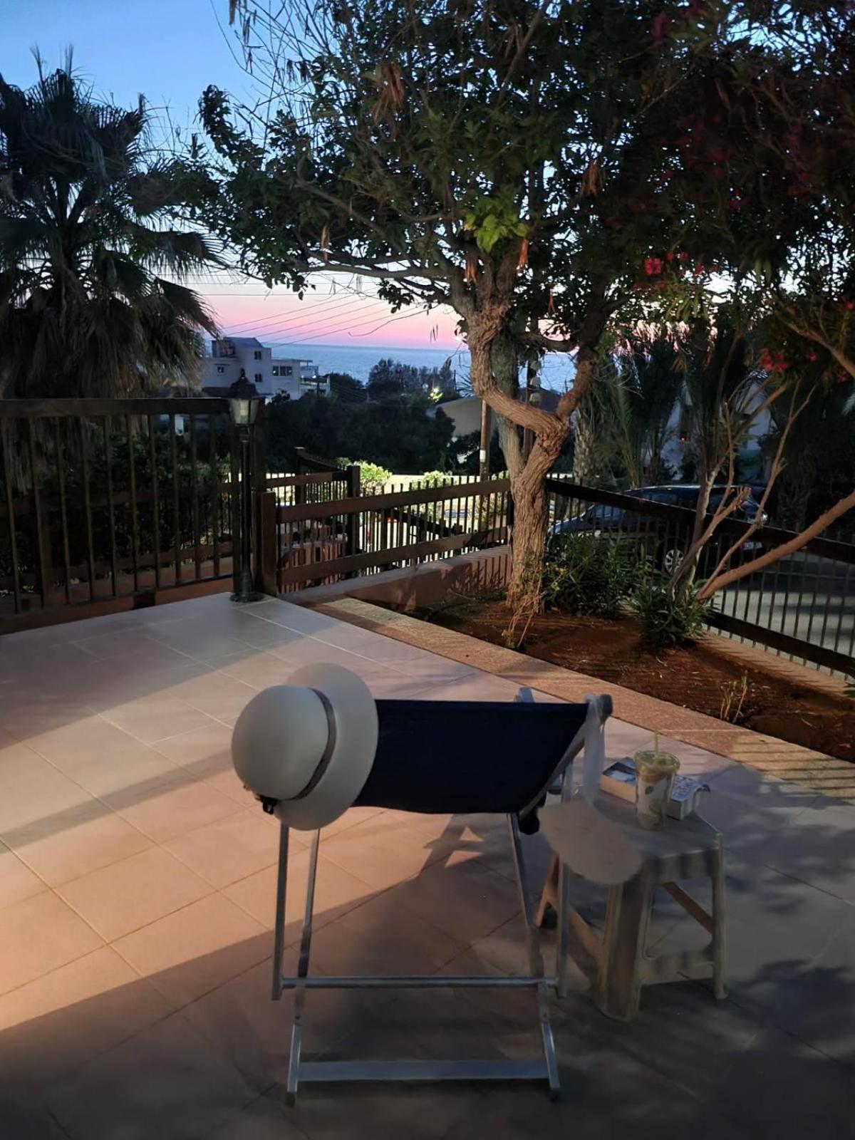 Serena Vacation Home Pomos Exteriér fotografie