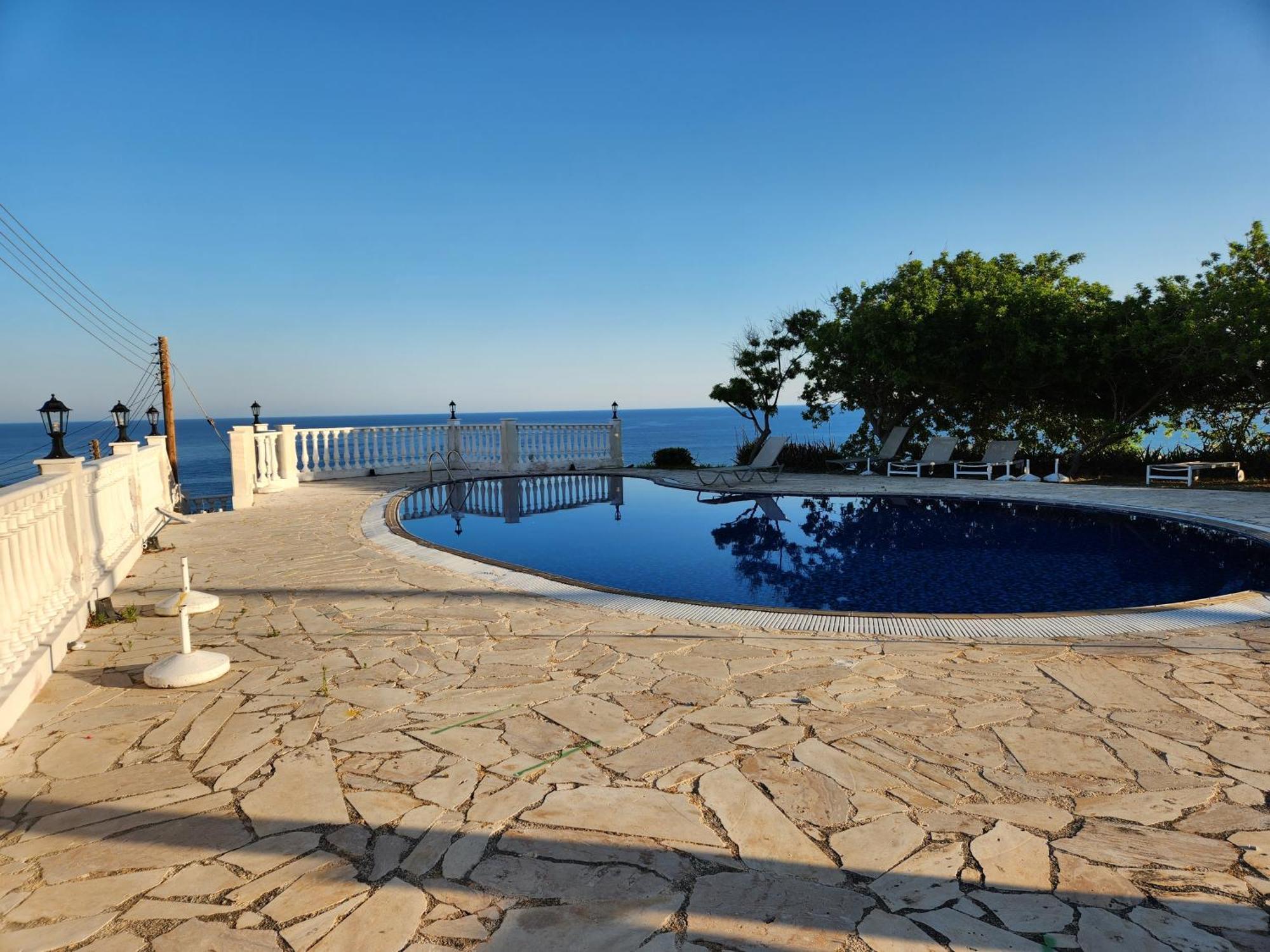 Serena Vacation Home Pomos Exteriér fotografie